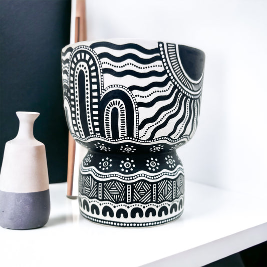 Hand painted ceramic unscented candle by Aboriginal artist, Amy Allerton | Indigico Creative Studio